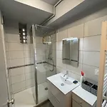 T2 Renove, Animaux Admis, Parking Securise, Proche Et Port - Saint-cyprien - Fr-1-106-69