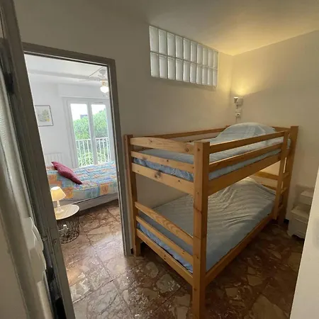 Appartement T2 Renove, Animaux Admis, Parking Securise, Proche Et Port - Saint-cyprien - Fr-1-106-69